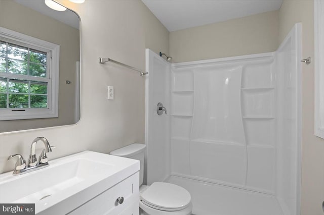 809 Sherwood Ln, Fredericksburg, VA 22407 - full bathroom featuring a shower and vanity