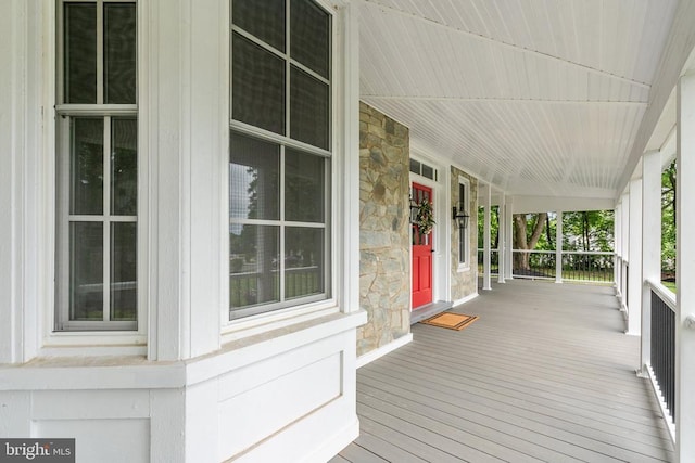 105 Washington St E, Remington, VA 22734 - view of porch