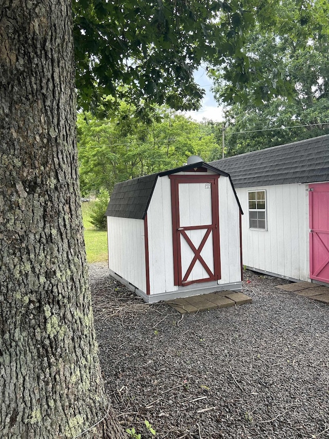 125 Mccutchen School Ln, Goshen, VA 24439 - view of shed