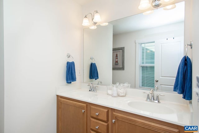 814 Cole St, Charlottesville, VA 22901 - full bath featuring double vanity