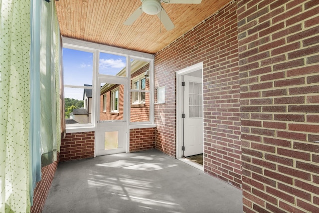 406 College Cir, Staunton, VA 24401 - unfurnished sunroom featuring a ceiling fan