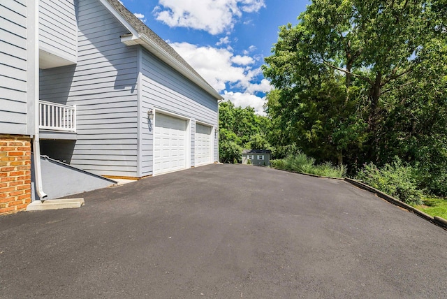 2554 Village Dr, Waynesboro, VA 22980 - garage with asphalt driveway