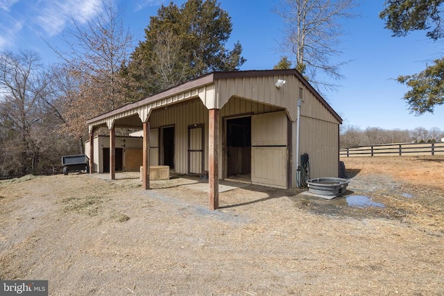view of outdoor structure with an outdoor structure and an exterior structure