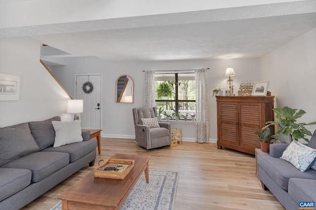 2 Amethyst Rd, Palmyra, VA 22963 - living area with light wood-type flooring and baseboards