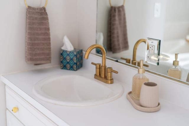 91 Twin Hills Ln, Fishersville, VA 22980 - details featuring vanity