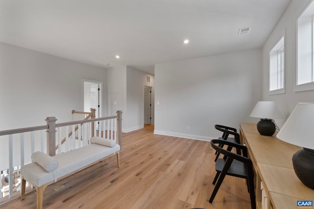 1115 Sablewood Dr, Charlottesville, VA 22911 - interior space featuring light wood-style flooring, baseboards, visible vents, and recessed lighting