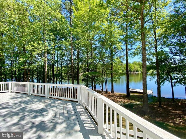 11217 Field Cir, Spotsylvania, VA 22551 - wooden terrace featuring a water view