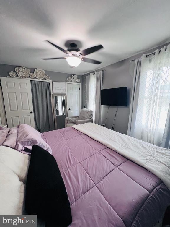 5122 Cottonwood Ct, Fredericksburg, VA 22407 - bedroom featuring ceiling fan