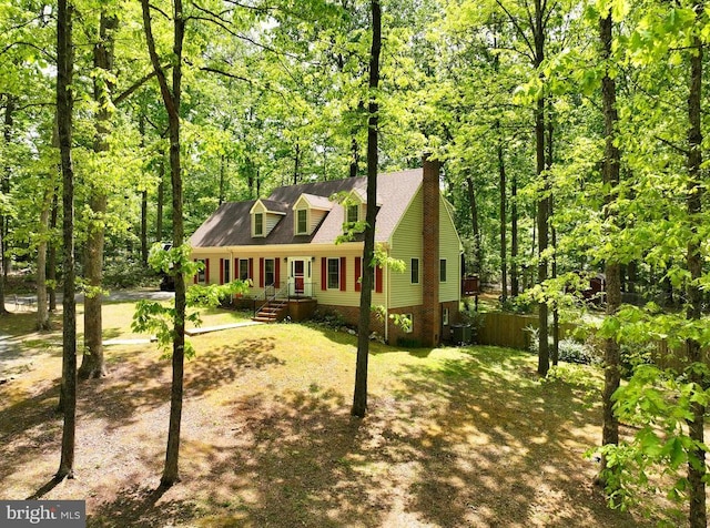 9128 Woodbrook Ln, Culpeper, VA 22701 - view of front of house featuring a chimney and dirt driveway