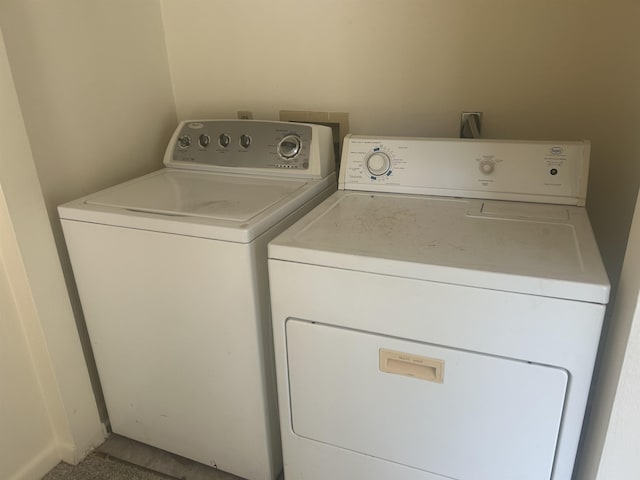 1388 Bradley Dr, Harrisonburg, VA 22801 - laundry room featuring washing machine and clothes dryer