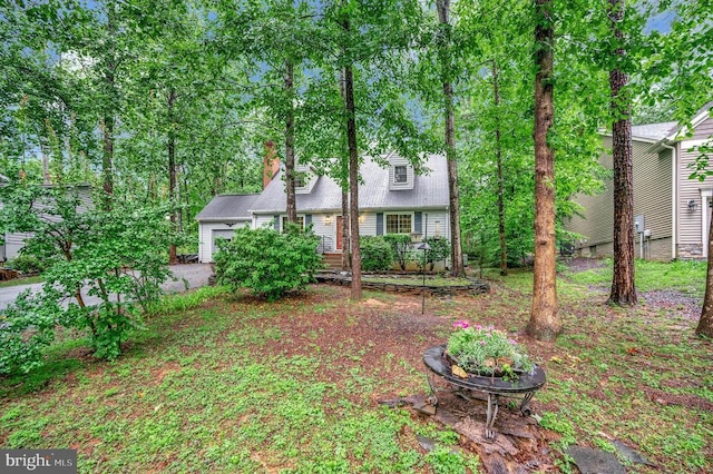 215 Mt Pleasant Dr, Locust Grove, VA 22508 - cape cod house featuring an attached garage