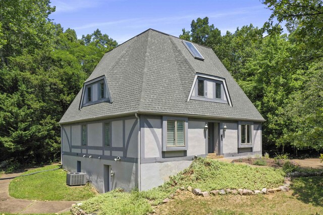 162 Hartman Ct, Mcgaheysville, VA 22840 - view of front facade with a shingled roof and stucco siding