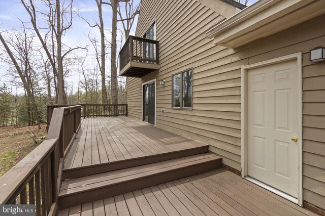 9 Twin Springs Dr, Fredericksburg, VA 22407 - view of wooden deck