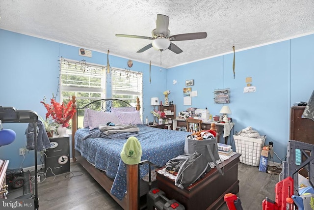 4253 Rolling Hills Dr, Culpeper, VA 22701 - bedroom featuring wood finished floors, a textured ceiling, and a ceiling fan