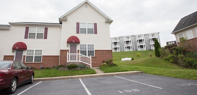 196 Emerson Ln, Harrisonburg, VA 22801 - view of property with uncovered parking