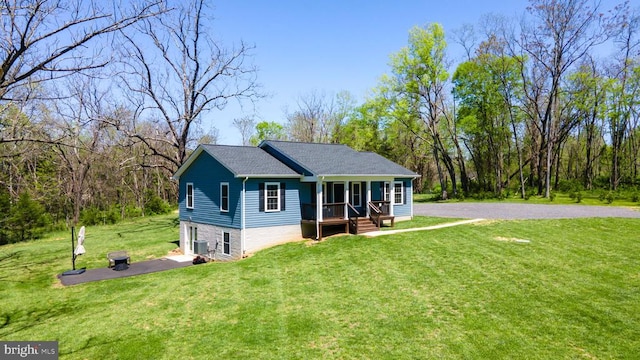 2905 Twymans Mill Rd, Madison, VA 22727 - view of front facade with a front lawn