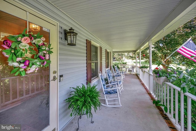 10415 Shaw Dr, Spotsylvania, VA 22553 - view of covered porch