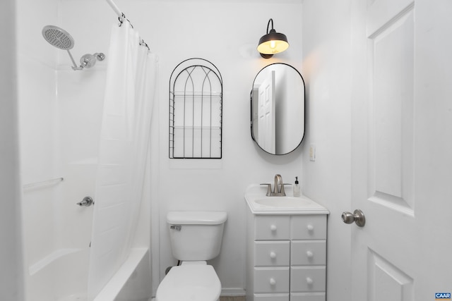 11 Holly Cir, Palmyra, VA 22963 - full bath featuring vanity, toilet, and shower / bath combo with shower curtain
