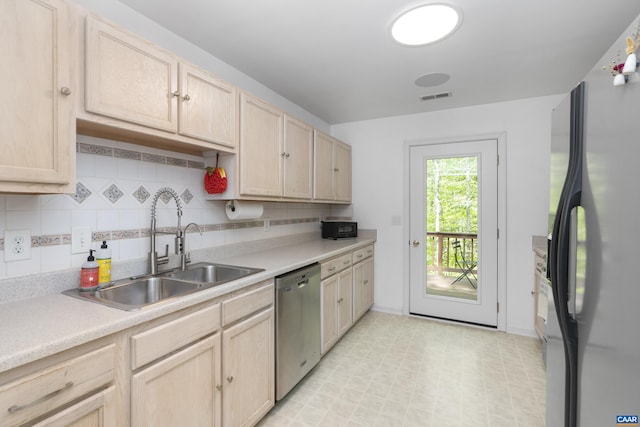 11 Holly Cir, Palmyra, VA 22963 - kitchen featuring refrigerator with ice dispenser, dishwasher, light brown cabinets, and a sink