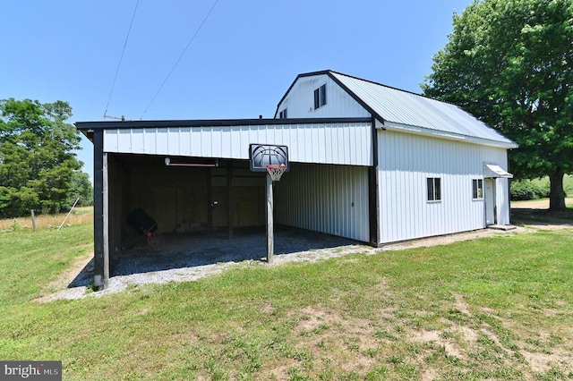 3150 Ida Rd, Luray, VA 22835 - garage featuring a carport