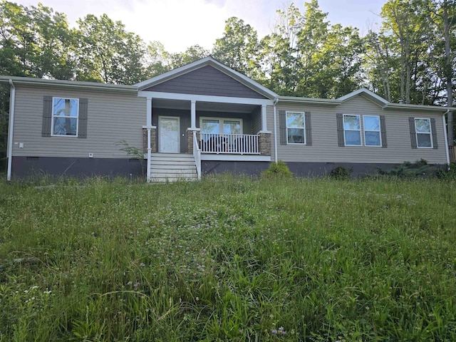 41 Scenic Hills Dr, Waynesboro, VA 22980 - manufactured / mobile home with crawl space and covered porch