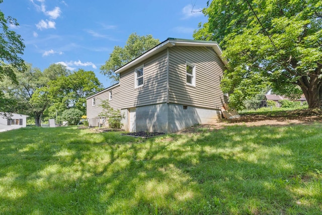 3416 Point Rd E, Elkton, VA 22827 - view of home's exterior featuring a yard and crawl space
