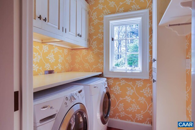 353 Bloomfield Rd, Charlottesville, VA 22901 - laundry area featuring wallpapered walls, cabinet space, and independent washer and dryer