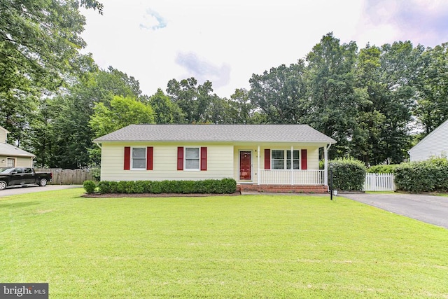 10615 Holleybrooke Dr, Spotsylvania, VA 22553 - photo 1