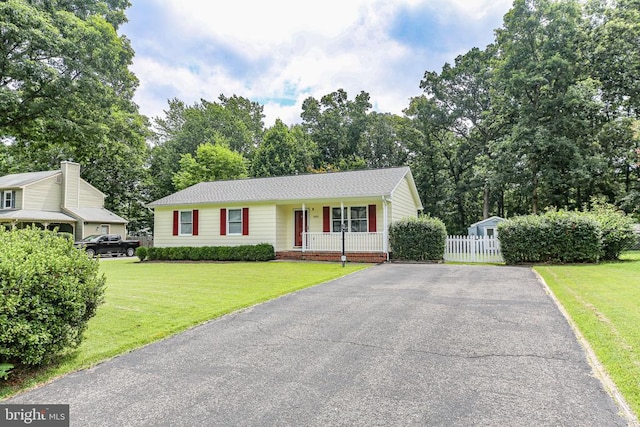 10615 Holleybrooke Dr, Spotsylvania, VA 22553 - photo 3