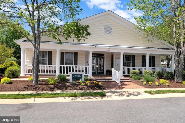 9404 Dalmahoy Ln, Fredericksburg, VA 22408 - view of front of house featuring a porch