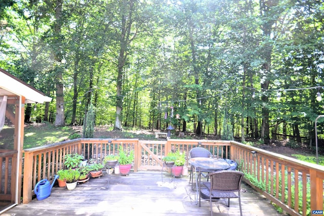 2090 Tavernor Ln, Charlottesville, VA 22911 - wooden terrace featuring outdoor dining area