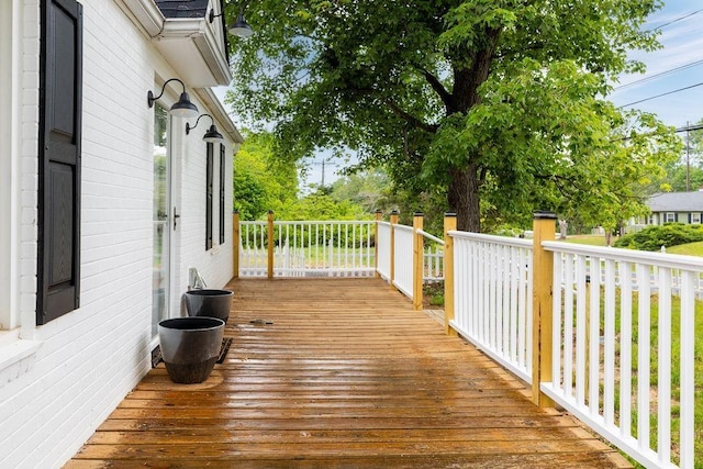 14372 E Side Hwy S, Grottoes, VA 24401 - view of wooden deck