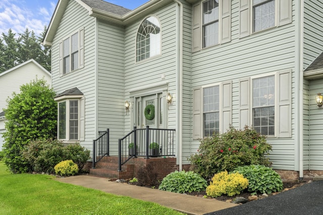 740 Confederacy Dr, Penn Laird, VA 22846 - view of front facade with a front yard