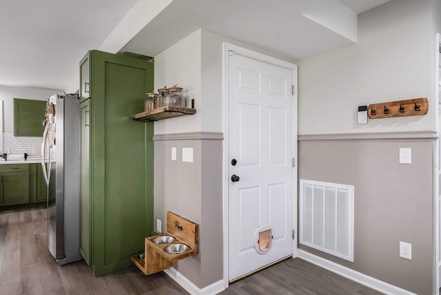 16715 Prospect Ave E, Elkton, VA 22827 - entrance foyer featuring dark wood-style flooring and baseboards