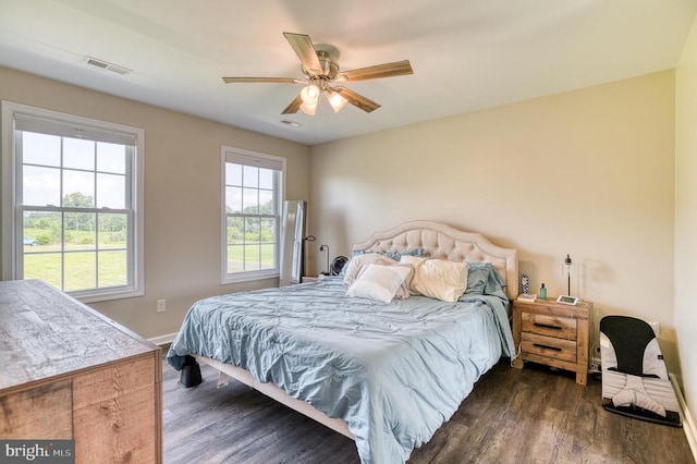 11400 Alvin Ln, Culpeper, VA 22701 - bedroom with wood finished floors and a ceiling fan