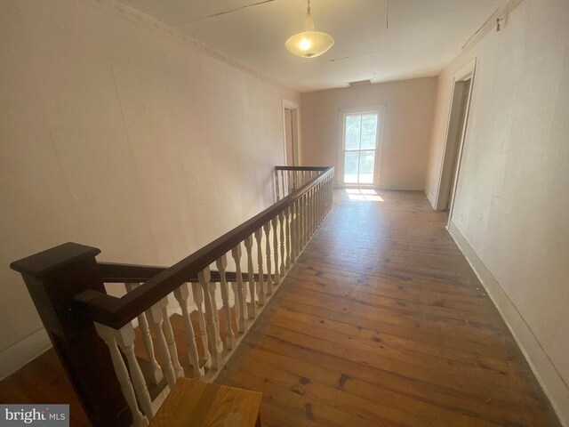 273 Ridgeview, Madison, VA 22727 - hallway with wood-type flooring, an upstairs landing, and baseboards