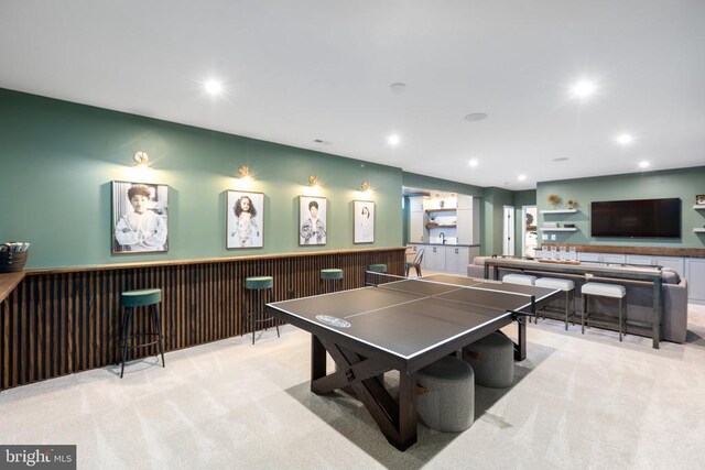 10103 N Streamview Ct, Fredericksburg, VA 22408 - recreation room featuring carpet flooring, a wainscoted wall, and recessed lighting