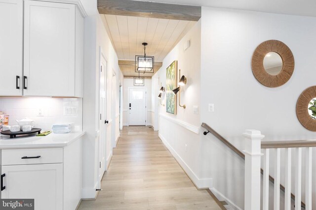 10103 N Streamview Ct, Fredericksburg, VA 22408 - corridor featuring light wood-type flooring and baseboards