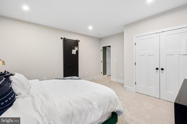 10103 N Streamview Ct, Fredericksburg, VA 22408 - bedroom with recessed lighting, light carpet, baseboards, and a closet