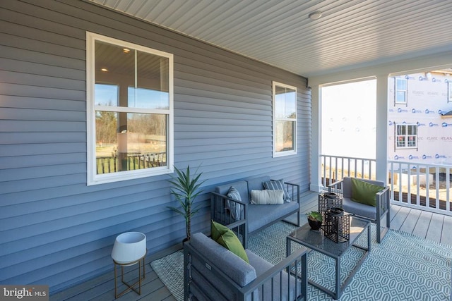 10103 N Streamview Ct, Fredericksburg, VA 22408 - deck featuring an outdoor hangout area