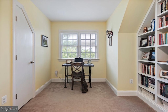 52 N St, Warrenton, VA 20186 - office area with carpet floors and baseboards