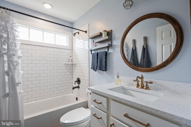 52 N St, Warrenton, VA 20186 - bathroom with vanity, shower / bath combo, and toilet
