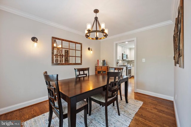 52 N St, Warrenton, VA 20186 - dining room with a chandelier, light wood-style floors, baseboards, and crown molding