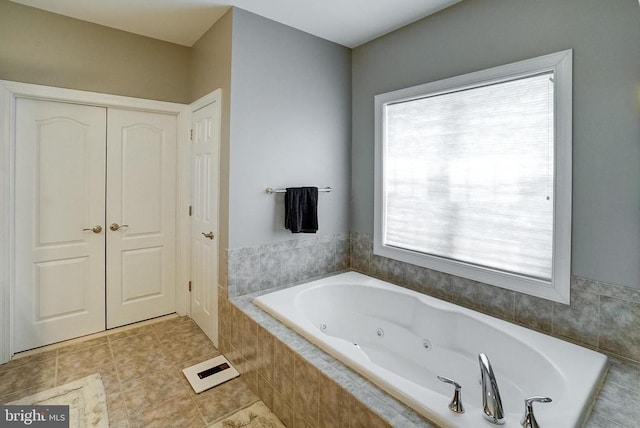 12400 Eustace Dr, Bumpass, VA 23024 - full bathroom with a jetted tub
