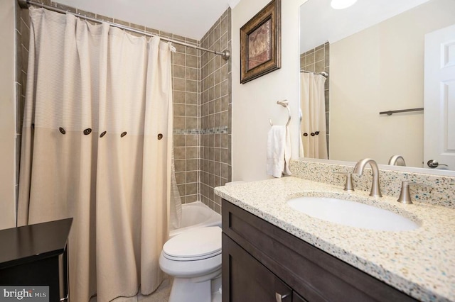 11714 Falcon Ridge Dr, Fredericksburg, VA 22407 - bathroom featuring vanity, toilet, and shower / tub combo