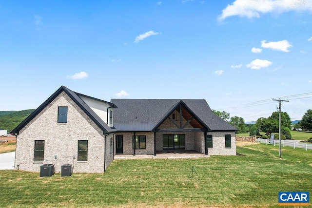 100 Stable Ln, Lynchburg, VA 24503 - back of house with brick siding and a patio area