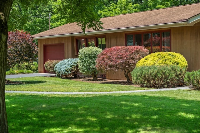 616 Lynn Ln, Waynesboro, VA 22980 - ranch-style home featuring a garage, a front lawn, and a shingled roof