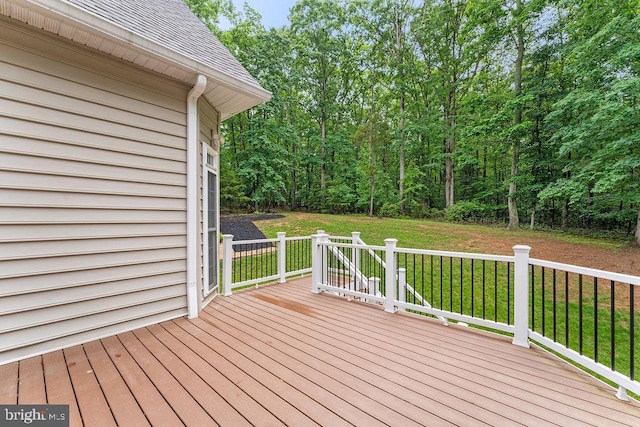 7308 Glenhaven Dr, Fredericksburg, VA 22407 - wooden terrace featuring a yard