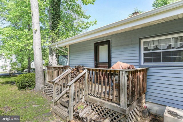 100 Musket Ln, Locust Grove, VA 22508 - view of wooden deck
