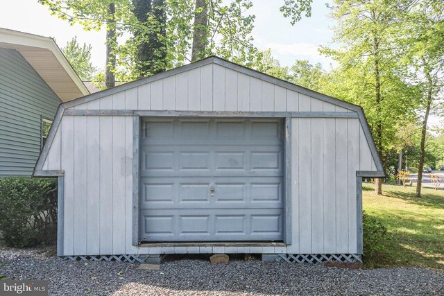 100 Musket Ln, Locust Grove, VA 22508 - garage with a storage unit